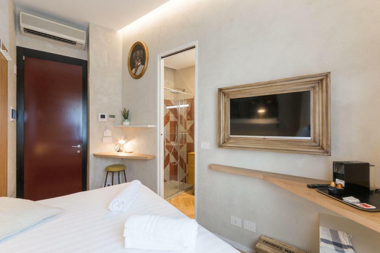 Duomo Deluxe Room Милано Екстериор снимка
